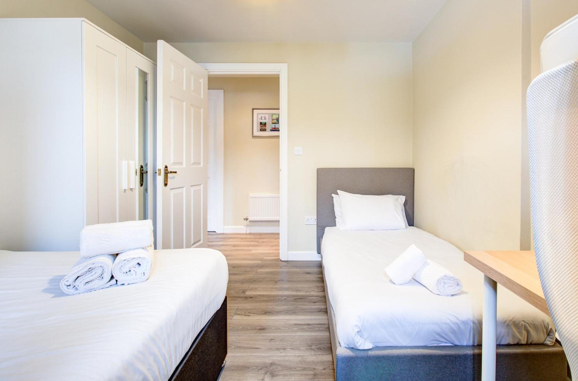 Spacious & Modern 2 Bed Sleeps 5 In Walthamstow Londyn Zewnętrze zdjęcie